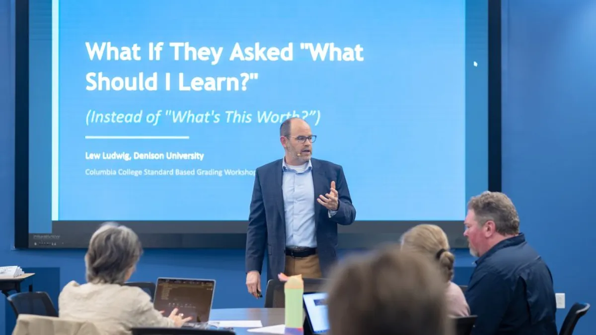 Dr. Lew Ludwig was photographed while giving a lecture at Columbia College's Center for Teaching and Learning. Photo by: Abigail Wade